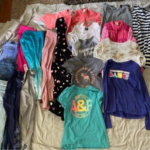 Girls LOT of clothes